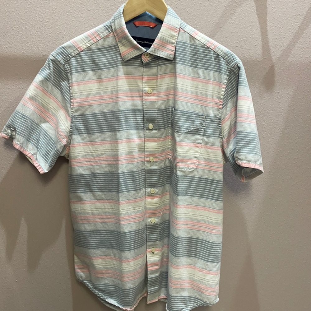 Tommy Bahama men’s button up shirt